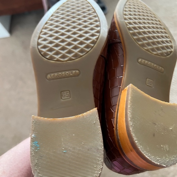 WOMEN’S AEROSOLES LOAFERS - Picture 2 of 3